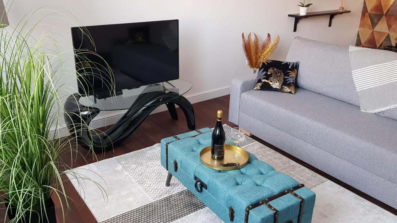 Boutique Apartman I Eger Buitenkant foto
